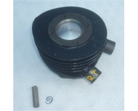 MOTOROVÝ VÁLEC S PÍSTNÍ SADOU - TYP 125/351 + 125B  (PO PROFI VYBROUŠENÍ A LAKOVÁNÍ ŽEBER -- SEDMÝ VÝBRUS